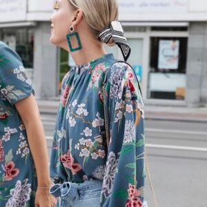 H&M GP&J Baker Long Sleeve Balloon top